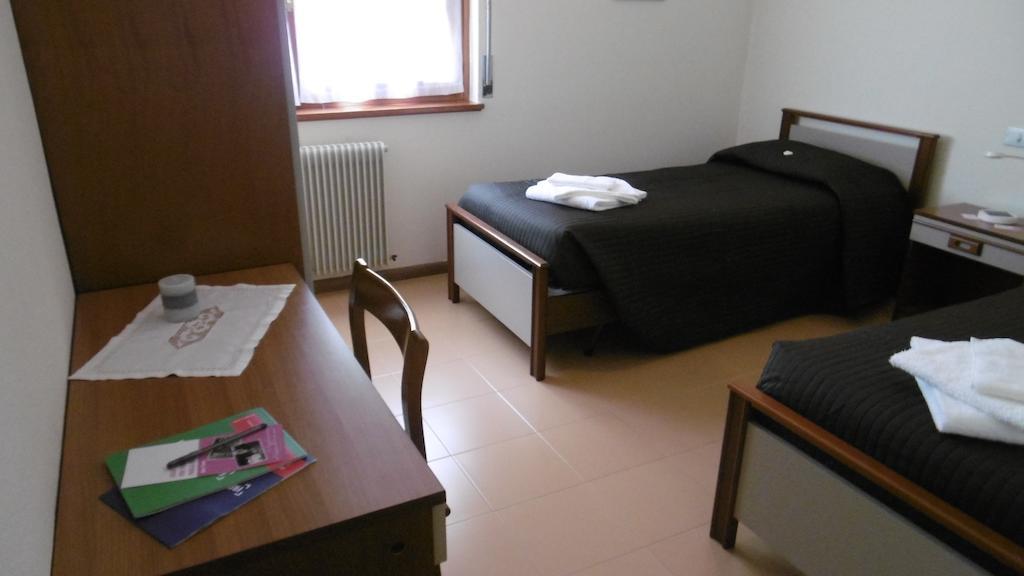 Casa Per Ferie Paola Di Rosa Hotel Arta Terme Ruang foto
