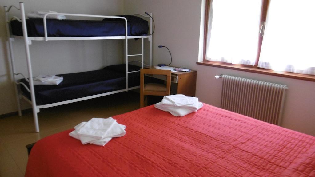 Casa Per Ferie Paola Di Rosa Hotel Arta Terme Ruang foto